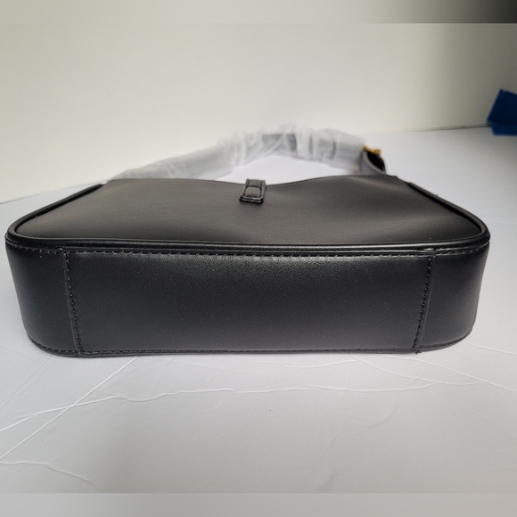 Saint Laurent Black Shoulder Bag - Picture 15 of 16